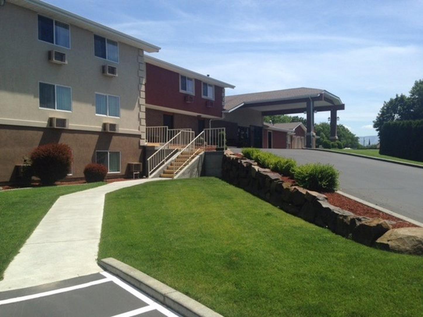 Quality Inn & Suites Downtown Walla Walla Exterior photo